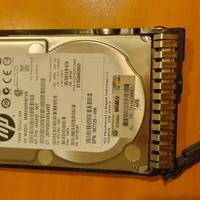 HDD SAS 2" 1/2  500 GB  10.000 giri x Server
