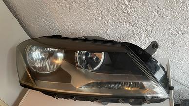 Faro VW Passat 2012