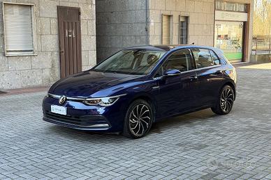 VOLKSWAGEN Golf 1.5 TGI DSG Style