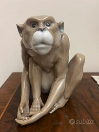 Porcellana tedesca scimmia firmata R maissen dresd