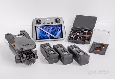 DJI Mavic 3 Pro + DJI RC + 3 batterie -in garanzia