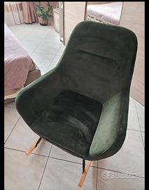 Sedia a dondolo Jysk in velluto verde - ben tenuta