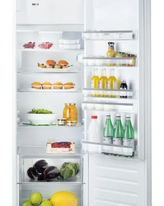 FRIGORIFERO HOTPOINT/ARISTON MOD. BSZ 180222