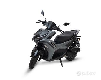 Scooter 125 LEM 2000€ incluso pass. targa polacca