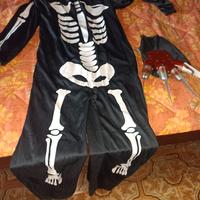 vestito scheletro piu mano artiglio
