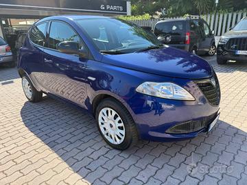 Lancia Ypsilon 0.9 TwinAir 85 CV 5 porte Metano Ec
