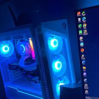 Pc gaming + monitor in omaggio