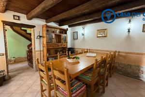 CASA SINGOLA CON GIARDINO A SAN MARTINO DI VENEZZE