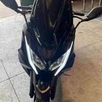kymco ak  550