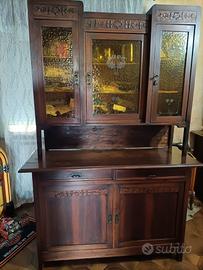 Credenza con vetrinetta 