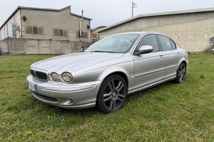Jaguar X type 2.0 diesel per ricambi o export
