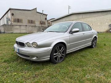 Jaguar X type 2.0 diesel per ricambi o export
