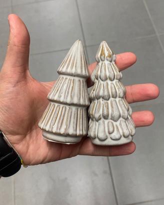 Alberi di ceramica natalizi