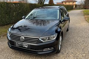 Volkswagen Passat 1.6 TDI SCR DSG Business 2019