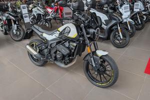 Benelli Leoncino 250