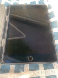 Apple iPad mini 5 64GB Wi-Fi + custodia MOSHI