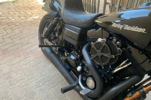 Harley davidson street bob