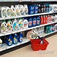 Negozio igiene casa e persona e prodotti vari