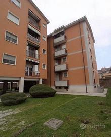 Immobile in asta di 69 m² con 3 locali a Abbiategr