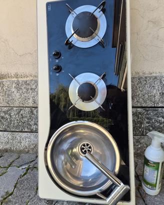 Lavello e piano cottura marca Can