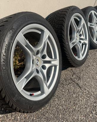 CERCHI PORSCHE DA 18” CON GOMME INVERNALI  1.200 €
