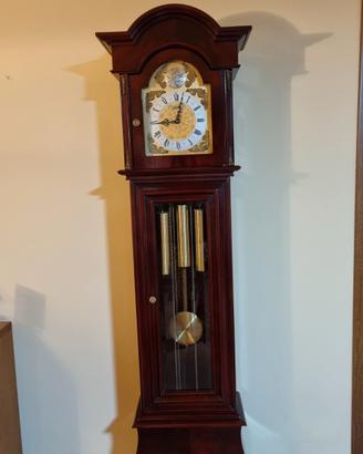 Orologio a Pendolo in piuma di mogano