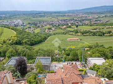 VILLA SINGOLA A NEGRAR DI VALPOLICELLA