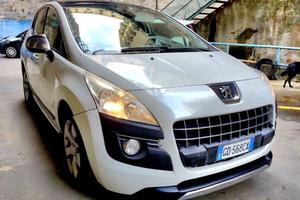 PEUGEOT 3008 1.6 e-HDi 112CV cambio robotizzato