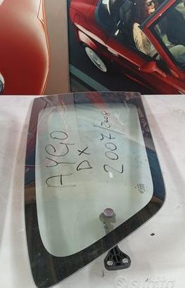 Vetro post dx toyota aygo 2007