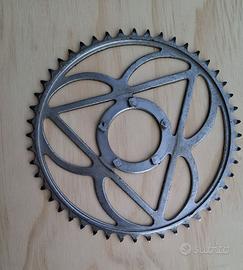 Bici epoca vintage. Corona acciaio 48 denti