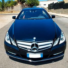 MERCEDES E250 SPORT COUPÉ INTERNI ROSSO CARTIER