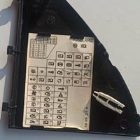 Coperchio vano fusibili Golf 4