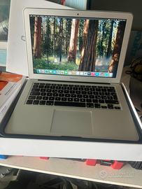 MacBook Air 13” sequoia