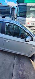 HYUNDAI I20 2009 PORTA ANTERIORE SX/DX