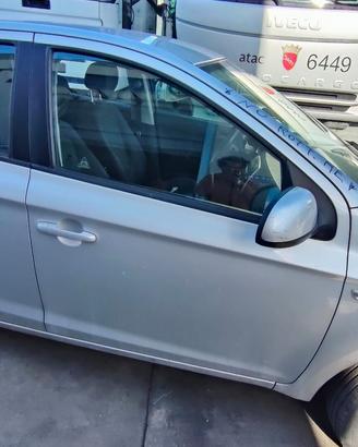 HYUNDAI I20 2009 PORTA ANTERIORE SX/DX