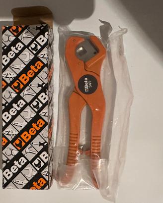 Pinza tagliatubo plastico beta