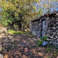 Terreno con rustico a Castiglione di Sicilia