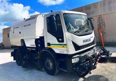 IVECO EUROCARGO 120E210 SPAZZATRICE