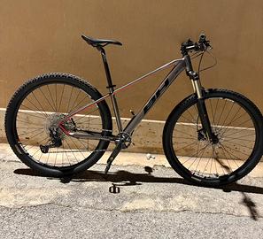 Bici mtb BH spike 29