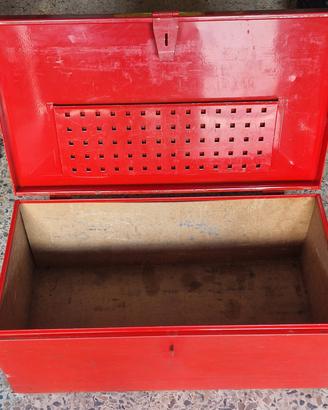 contenitore utensili