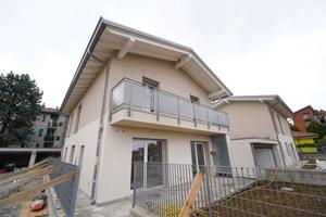 Appartamento di 95 m² con 3 locali e box auto a Va
