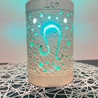 Lampada con incisione segno zodiacale Leone