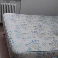 Materasso matrimoniale e rete a doghe eminflex