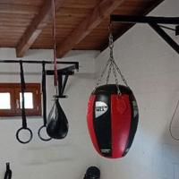 SACCHI DA BOXE + SUPPORTI E SBARRA TRAZIONi