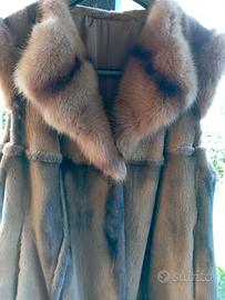 Gilet,giacca in visone con finiture in zibellino.