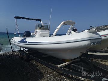 gommone tecno 660 motorizzato evinrude 225 cv