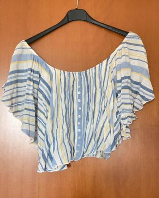 Top corto a righe con spalle scoperte e bottoni