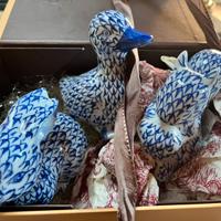 statuette in porcellana