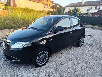 Ypsilon benzina  neopatentati