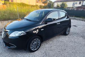 Ypsilon benzina  neopatentati